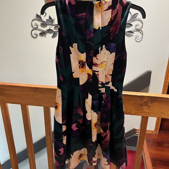 Vince Camuto Purple and Pink Fit and Flare Sleeveless Cocktail Dress Size 6 #086 - Picture 6 of 7